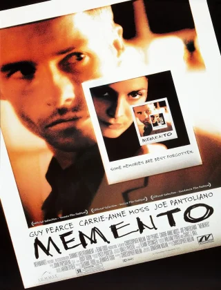 Memento (2000) Dual Audio {Hindi-English} BluRay 